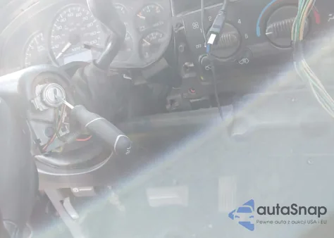 2002 Chevrolet Silverado 1500 Ls from USA, damaged, VIN 2GCEC19T221164230